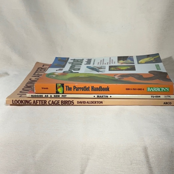 The Parrotlet Handbook, Looking After Caged Birds & Budgies as a new pet - Picture 8 of 12